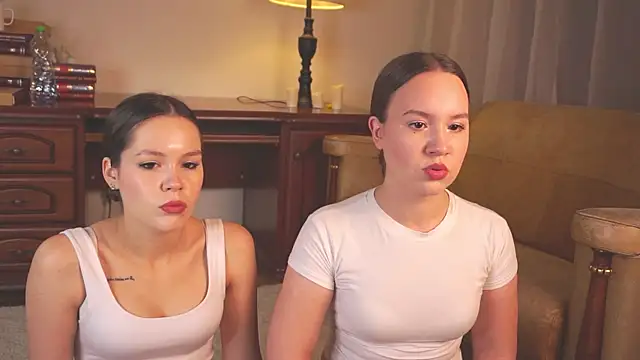 VirginiaRowe online show from 11-27-25, 02:19