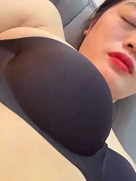 Snapshot of lana-kan chatting on 12-19-25, 09:33 lana-kan online show from 12-19-25, 09:33