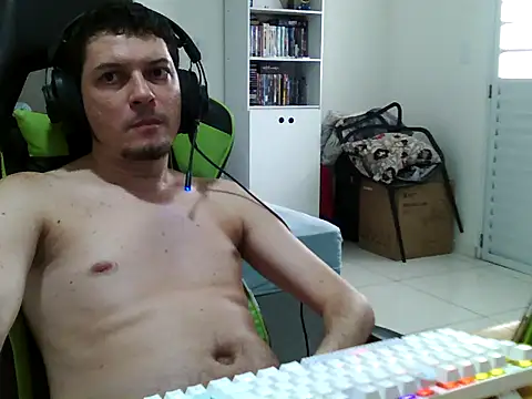 Fussador online show from 01-12-26, 06:46