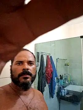 Snapshot of wakahoe chatting on 12-19-25, 04:36 wakahoe online show from 12-19-25, 04:36