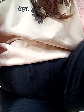 Snapshot of NariShow chatting on 01-09-26, 05:32 NariShow online show from 01-09-26, 05:32