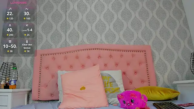 emma scott 7 online show from 03-29-26, 11:32