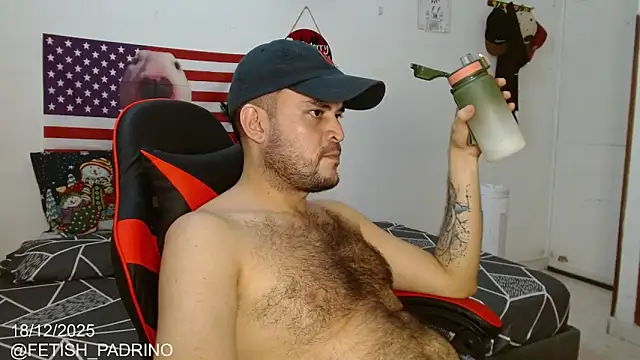 Snapshot of holegape chatting on 12-18-25, 11:55 holegape online show from 12-18-25, 11:55