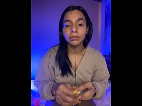 Snapshot of SaraAndrade_ chatting on 01-15-26, 02:10 SaraAndrade online show from 01-15-26, 02:10
