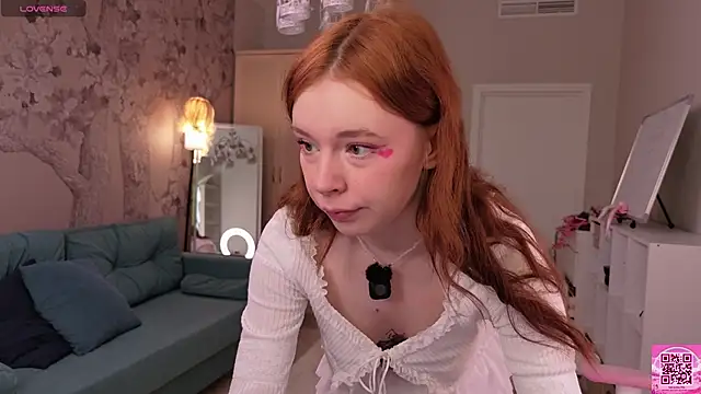 eva aria online show from 05-22-26, 02:19