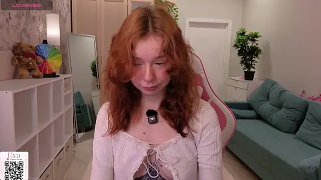 eva aria online show from 06-12-26, 01:04