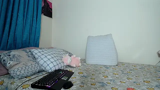 Snapshot of Sweet_navy_ chatting on 04-03-26, 11:36 Sweet navy online show from 04-03-26, 11:36