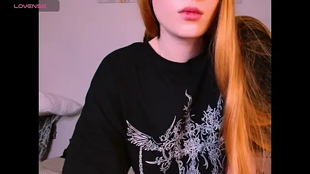 Snapshot of _Milana_Sparkl75_ chatting on 02-05-26, 05:06 Milana Sparkl75 online show from 02-05-26, 05:06