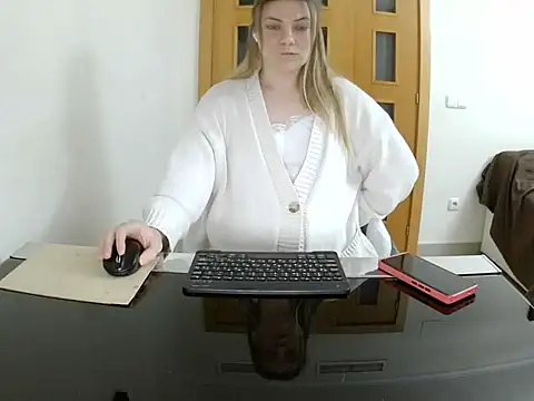 Adelyxveex online show from 11-27-25, 11:07