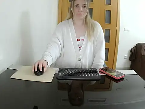 Adelyxveex online show from 12-03-25, 11:58