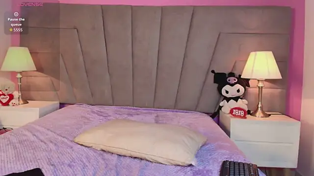 Snapshot of Emilyroth chatting on 03-02-26, 10:16 Emilyroth online show from 03-02-26, 10:16