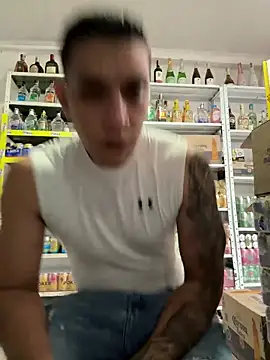 Snapshot of OliverWest04 chatting on 12-20-25, 09:44 OliverWest04 online show from 12-20-25, 09:44