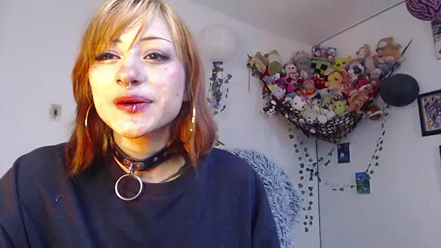 Snapshot of Layla_quinn chatting on 05-21-26, 08:05 Layla quinn online show from 05-21-26, 08:05