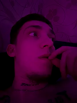 Snapshot of Rabizoon chatting on 11-25-25, 03:56 Rabizoon online show from 11-25-25, 03:56