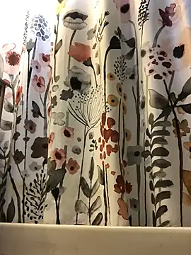 Snapshot of xxxenzo1 chatting on 12-12-24, 06:31 xxxenzo1 online show from 12-12-24, 06:31