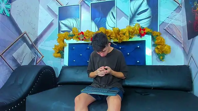 Lester james2 online show from 12-02-25, 02:12