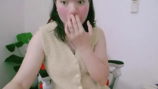 Snapshot of Lisa537- chatting on 12-04-25, 07:17 Lisa537- online show from 12-04-25, 07:17