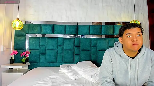  bonnyandclyde online show from 03-16-26, 12:42