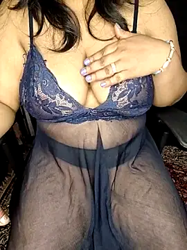 Curvy Pooja online show from 03-26-26, 04:12