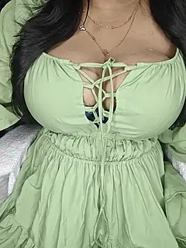 Snapshot of Curvy_Pooja chatting on 06-22-26, 06:49 Curvy Pooja online show from 06-22-26, 06:49