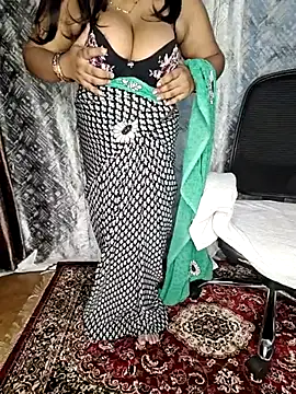 Snapshot of Curvy_Pooja chatting on 07-03-26, 05:52 Curvy Pooja online show from 07-03-26, 05:52