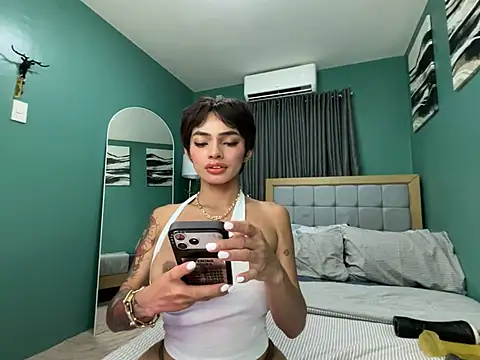Snapshot of ms_candice19 chatting on 07-01-26, 03:34 ms candice19 online show from 07-01-26, 03:34