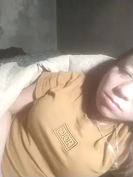 Snapshot of tieutam122 chatting on 02-16-26, 02:13 tieutam122 online show from 02-16-26, 02:13