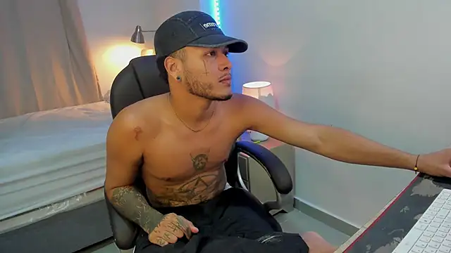 master evil07 online show from 11-30-25, 03:43