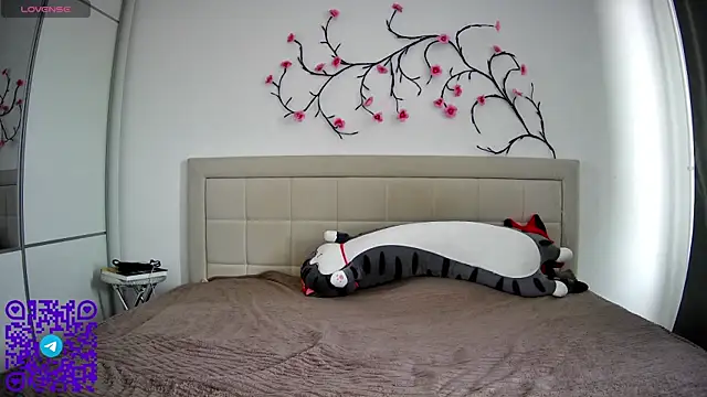 ArianeRandy online show from 04-25-26, 02:58