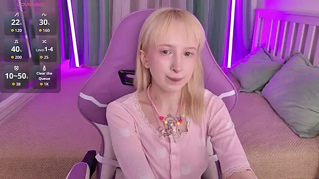 Snapshot of _Babyface_ chatting on 07-14-26, 01:17 Babyface online show from 07-14-26, 01:17