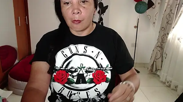 Snapshot of vivian-milf chatting on 12-17-25, 12:33 vivian-milf online show from 12-17-25, 12:33