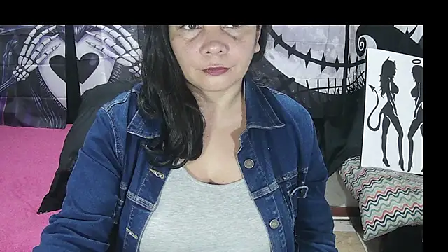 vivian-milf online show from 07-31-26, 02:22