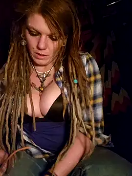 Snapshot of Horny_hippie chatting on 01-23-25, 11:36 Horny hippie online show from 01-23-25, 11:36