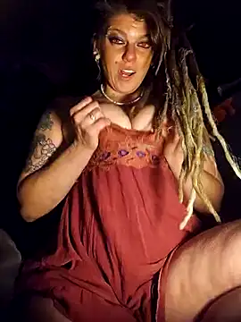 Snapshot of Horny_hippie chatting on 03-03-25, 12:04 Horny hippie online show from 03-03-25, 12:04