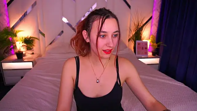 RoxieRay online show from 01-13-26, 03:17