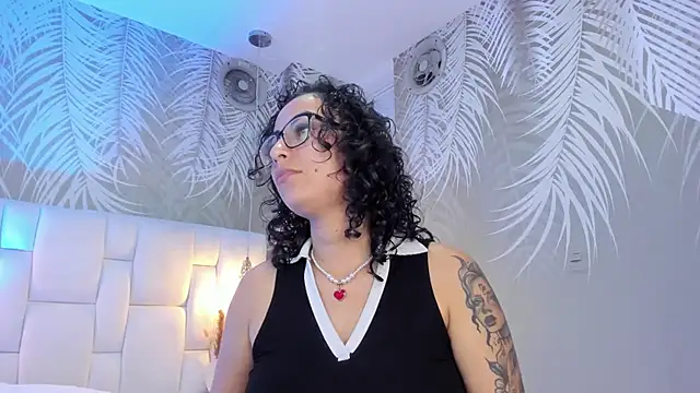sarah sluty online show from 07-23-26, 02:09