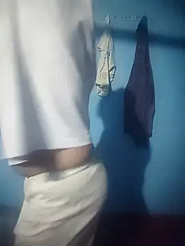 Snapshot of Juliekhan_98 chatting on 12-03-25, 04:38 Juliekhan 98 online show from 12-03-25, 04:38