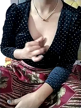 RASHMI SHARMA9 online show from 01-07-26, 05:04