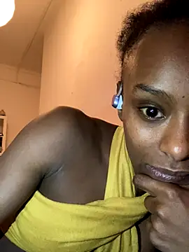 Snapshot of ___Hannah___ chatting on 11-29-25, 05:43 Hannah online show from 11-29-25, 05:43