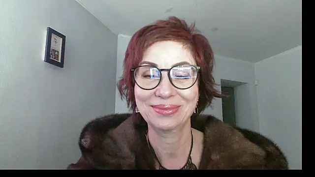 Kelly Flurr online show from 12-16-25, 06:18