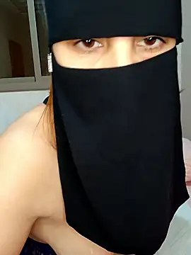 Snapshot of Ghizosexx69 chatting on 01-14-26, 02:06 Ghizosexx69 online show from 01-14-26, 02:06