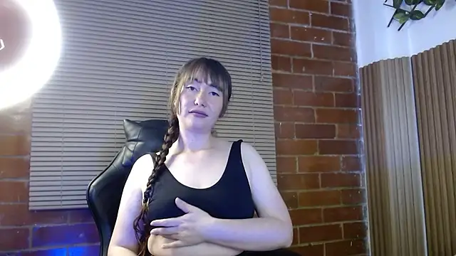 tiffanyrose03 online show from 11-28-25, 01:47