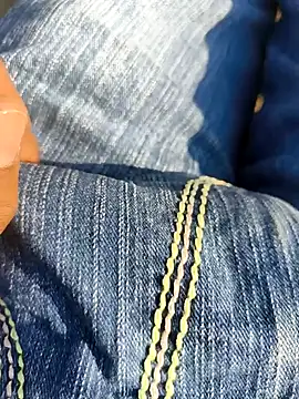 Snapshot of ind_naughtyboy chatting on 11-30-25, 03:32 ind naughtyboy online show from 11-30-25, 03:32