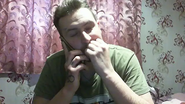 Snapshot of TattooHas chatting on 11-30-25, 07:01 TattooHas online show from 11-30-25, 07:01