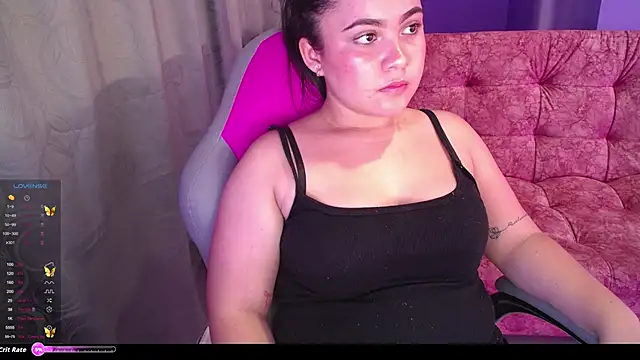 Snapshot of Karla_Soff_19 chatting on 02-13-26, 07:32 Karla Soff 19 online show from 02-13-26, 07:32