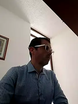 Fuegosutil online show from 12-03-25, 06:50