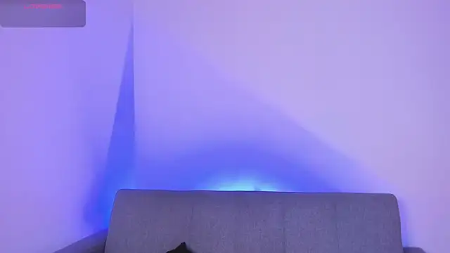 Snapshot of jimena_chic1 chatting on 02-13-26, 07:32 jimena chic1 online show from 02-13-26, 07:32