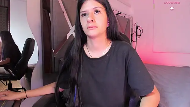 ZafiraNavarro online show from 12-21-25, 11:56