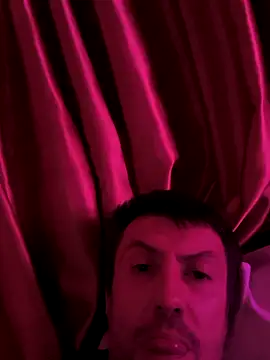 Snapshot of w1cked_couple chatting on 02-10-26, 01:21 w1cked couple online show from 02-10-26, 01:21