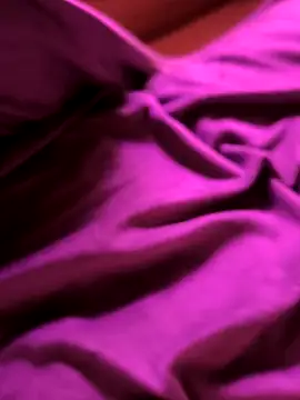 Snapshot of w1cked_couple chatting on 03-11-26, 06:25 w1cked couple online show from 03-11-26, 06:25